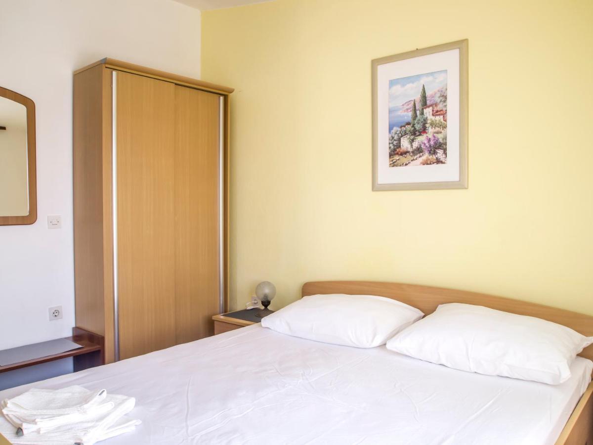 Apartments Jd Tucepi Luaran gambar